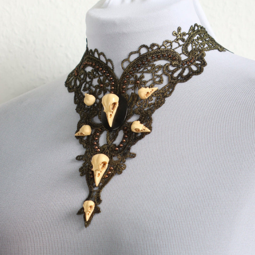 Vogelschädel Collier Filigran