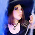 Dark Universe Mondanhänger & -choker