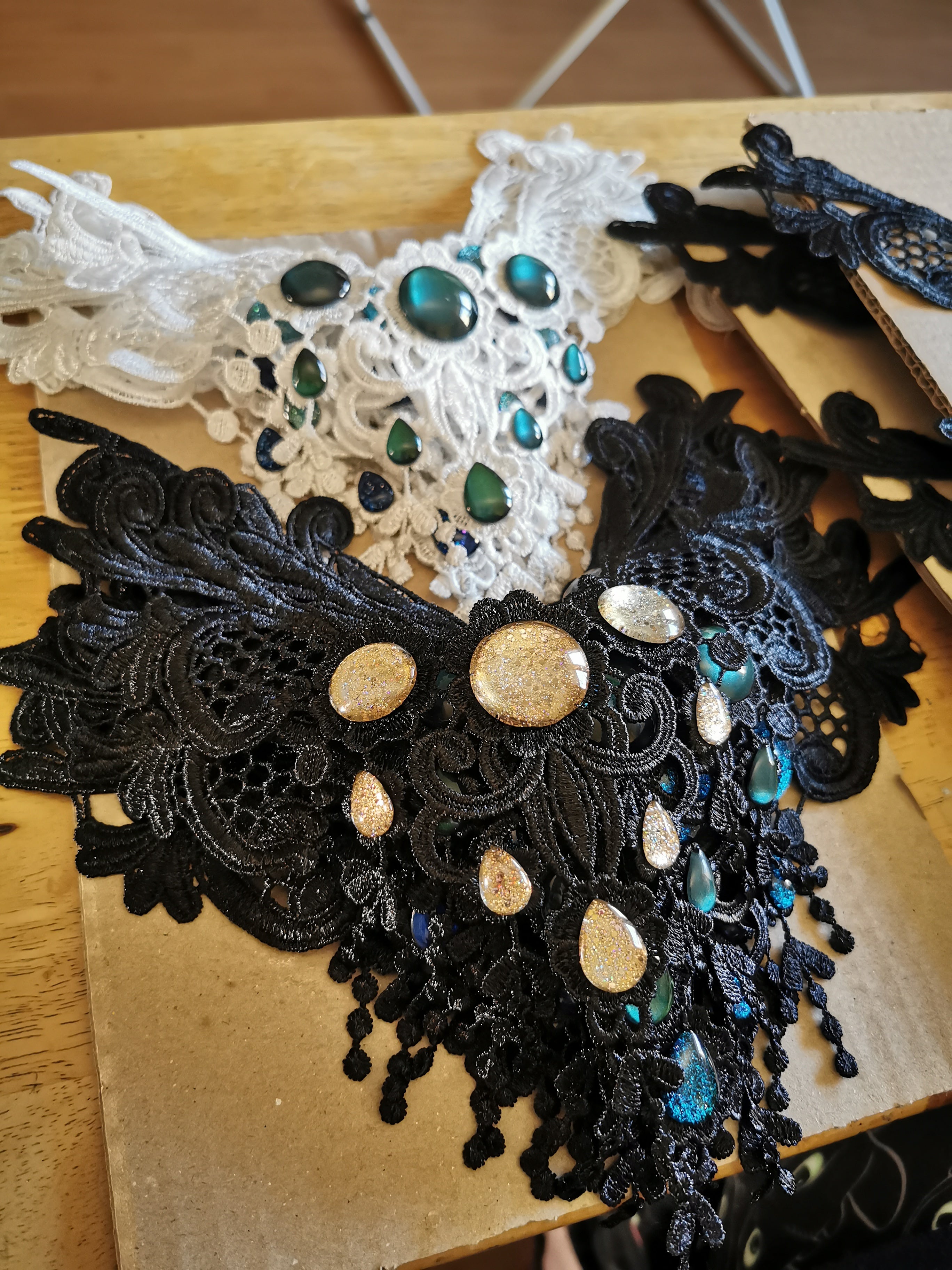Collier weiß Libelle