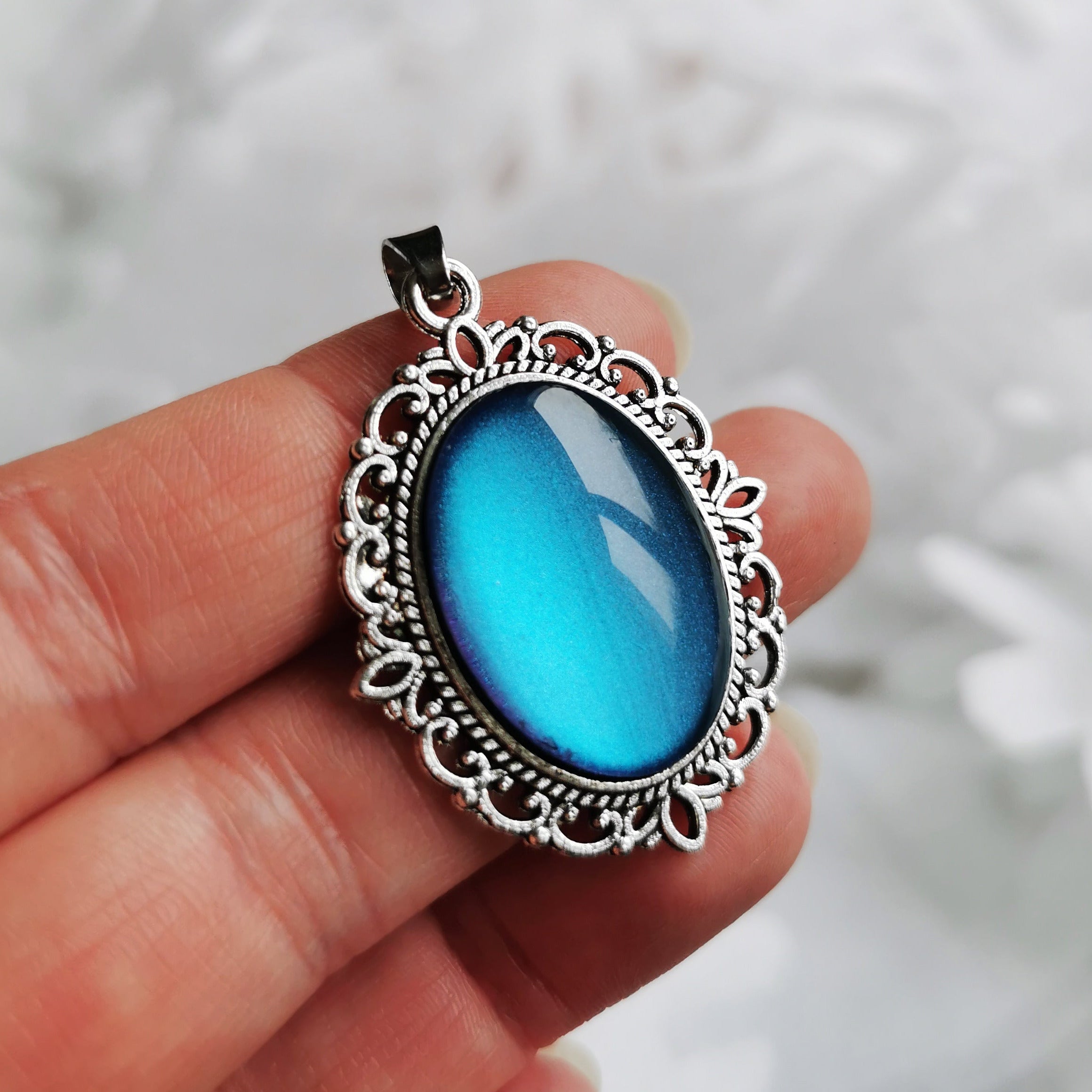 Sonderfarbe Hellblau - ausgewählte Schmuckstücke