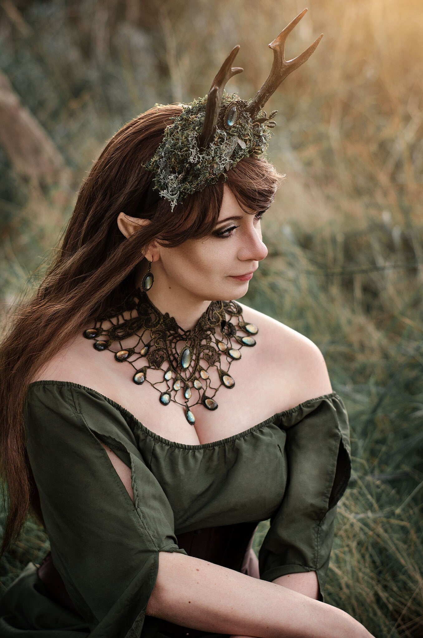 Bronze Collier Tropfen aus Spitze mit metallic glitzernden Glassteinen für Steampunk Outfit oder Vintage Hochzeit -Chokers- BloodyBrilliants