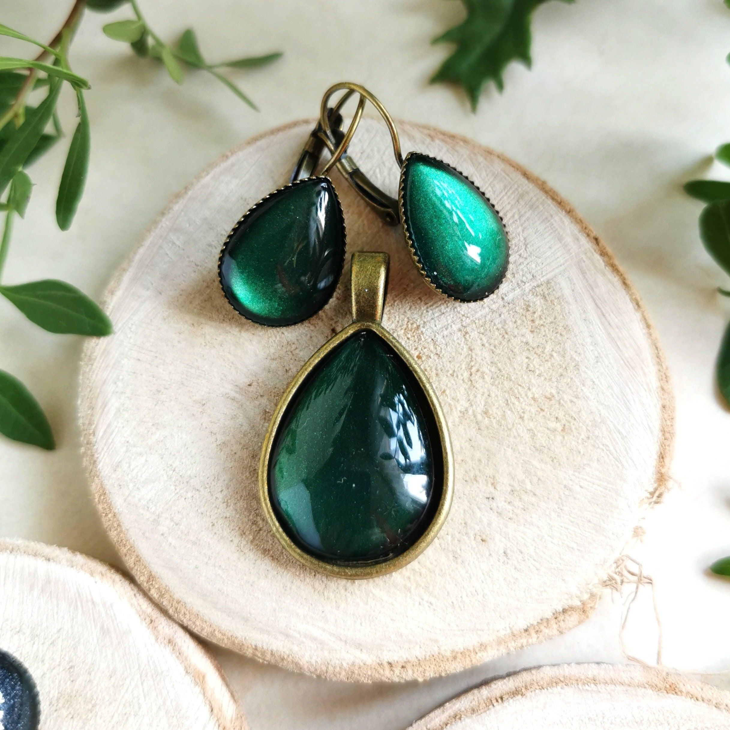 Tropfen Ohrringe hängend als Schmuckset mit Tropfen Kette mit Stein in Wunschfarbe, Gothic Ohrringe schwarz als Gothic Schmuck -Dangle & Drop Earrings- BloodyBrilliants