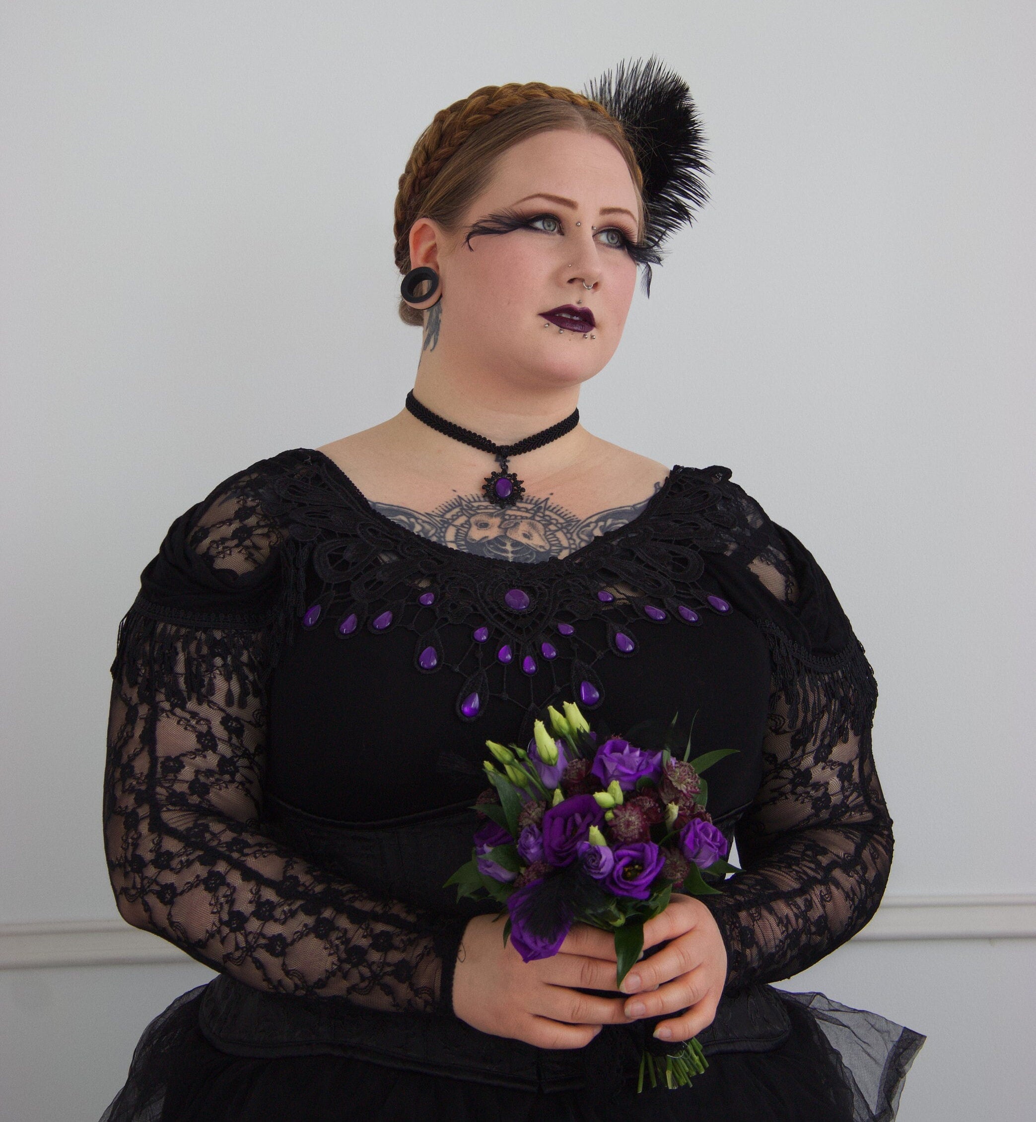 Choker schwarz mit Stern aus Spitze mit farbigen Glassteinen als Halsband für Gothic Outfit und als Vintage Geburtstagsgeschenk -Chokers- BloodyBrilliants