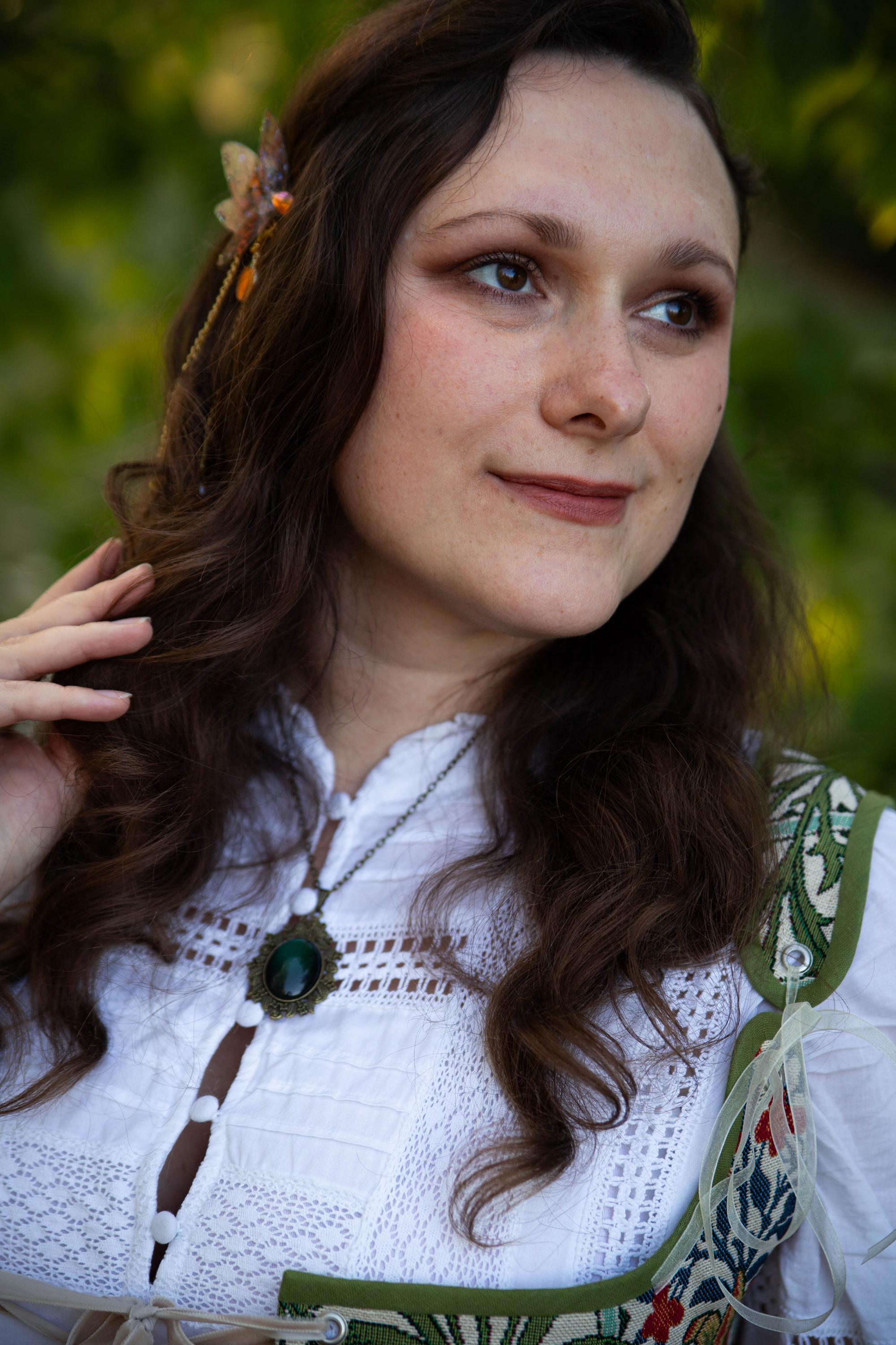 Rosen Kette & Ohrringe hängend in Wunschfarbe, Vintage Schmuck im Dark Academia Style, Mittelalter Schmuck, Gothic Kettenanhänger -Jewelry Sets- BloodyBrilliants