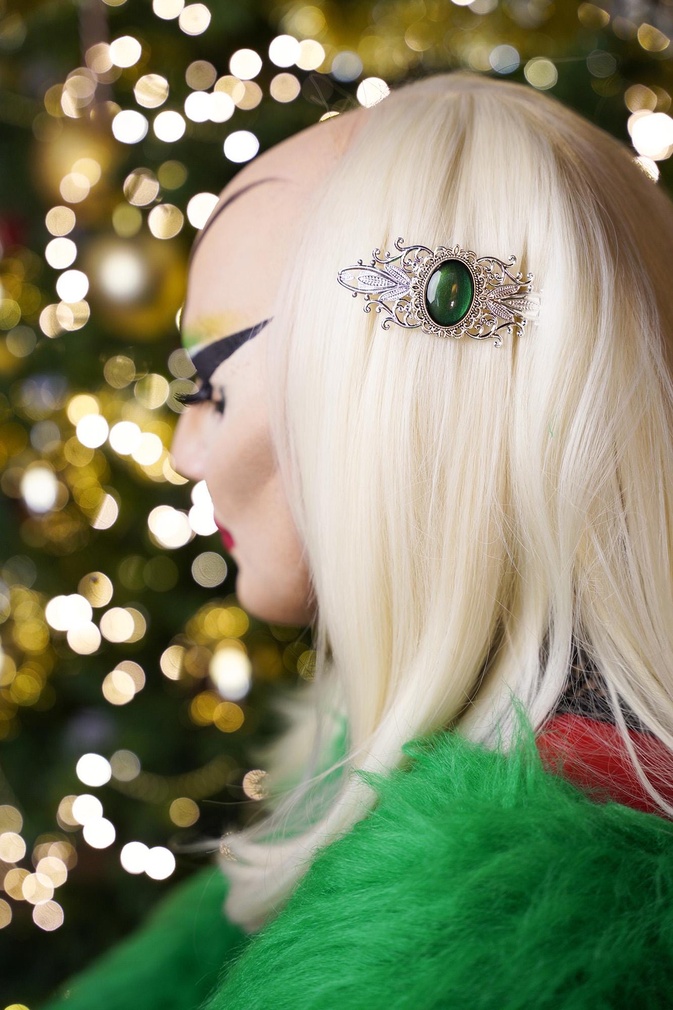 Schmuckset Weihnachtselfe silber aus Kettenanhänger und Jugendstil Haarspange in Wunschfarbe für Weihnachtsoutfit oder Elfen Schmuck -Barrettes & Clips- BloodyBrilliants