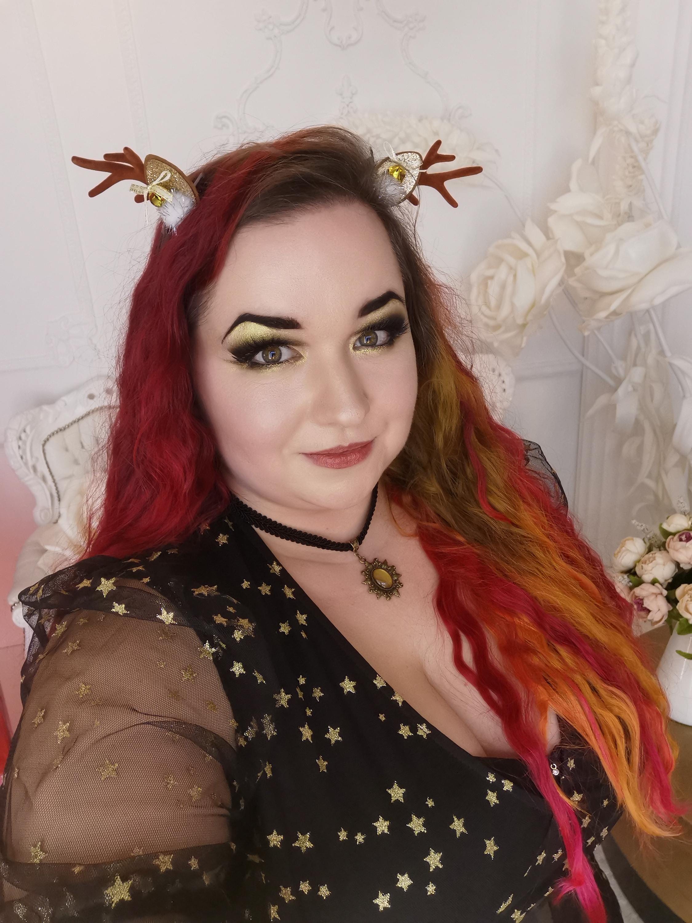 Choker schwarz mit Stern aus Spitze mit farbigen Glassteinen als Halsband für Gothic Outfit und als Vintage Geburtstagsgeschenk -Chokers- BloodyBrilliants