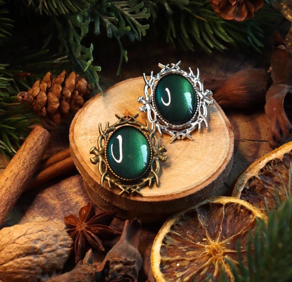 Ovale Brosche Geweih in Wunschfarbe – handgemachter Vintage Schmuck im Jugendstil für Cosplay, Fantasy-Outfits & Gothic Weihnachten Brosche -Brooches- BloodyBrilliants