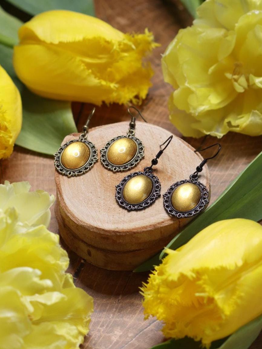 Schmuckset Oval in Wunschfarbe, Vintage Kette als Geburtstagsgeschenk, Gothic Kettenanhänger als Mittelalter Schmuck, Ohrringe hängend -Charm Necklaces- BloodyBrilliants