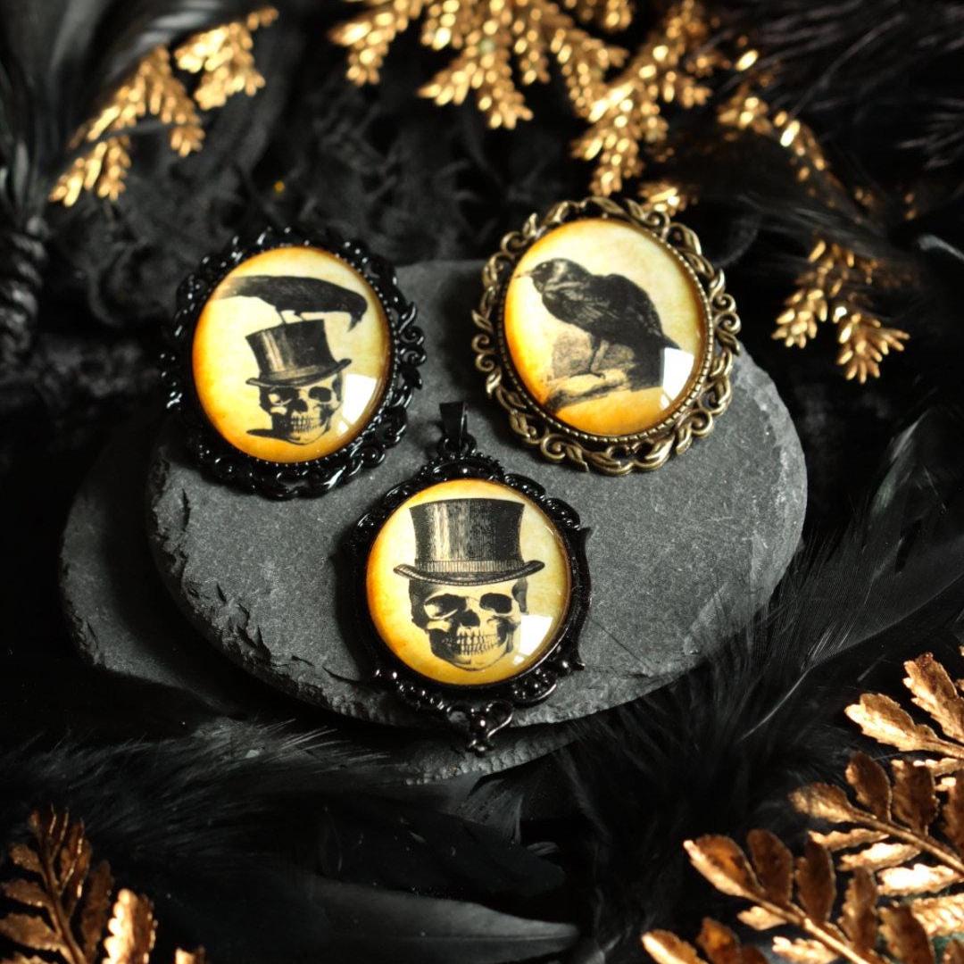 Schädel Zylinder Rabe Anhänger und Ohrringe in schwarz als Vintage Kette für Gothic Outfit und als Cosplay Schmuck -Pendants- BloodyBrilliants