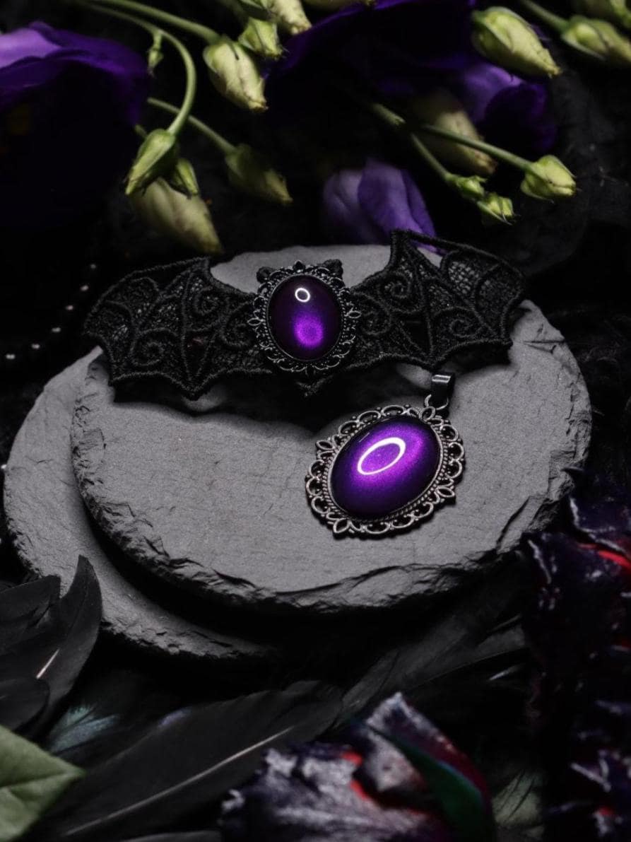 Gothic Schmuck Set in Wunschfarbe aus Fledermaus Haarspange und Gothic Kette, Haarschmuck schwarz & Halloween Schmuck zu Gothic Weihnachten -Barrettes & Clips- BloodyBrilliants