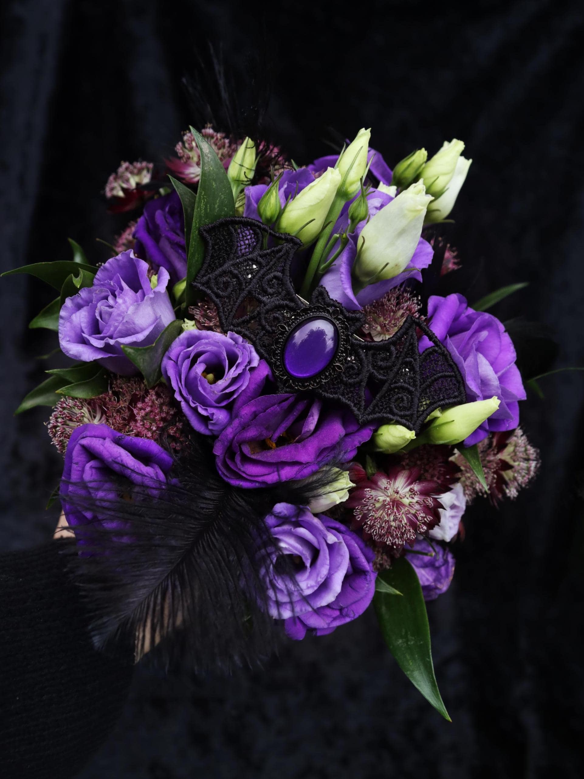 Gothic Schmuck Set in Wunschfarbe aus Fledermaus Haarspange und Gothic Kette, Haarschmuck schwarz & Halloween Schmuck zu Gothic Weihnachten -Barrettes & Clips- BloodyBrilliants