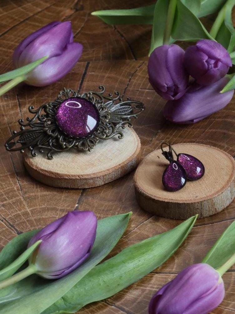 Blumen Fee Schmuckset aus bronzenem Collier, Haarspange und Ohrringen mit farbigen Cabochon Glassteinen für Steampunk und Vintage Hochzeit -Chokers- BloodyBrilliants