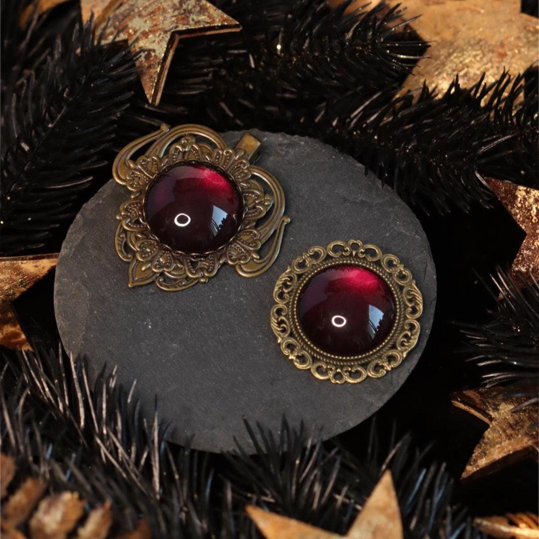 Runde Brosche mit Farbstein -Brooches- BloodyBrilliants