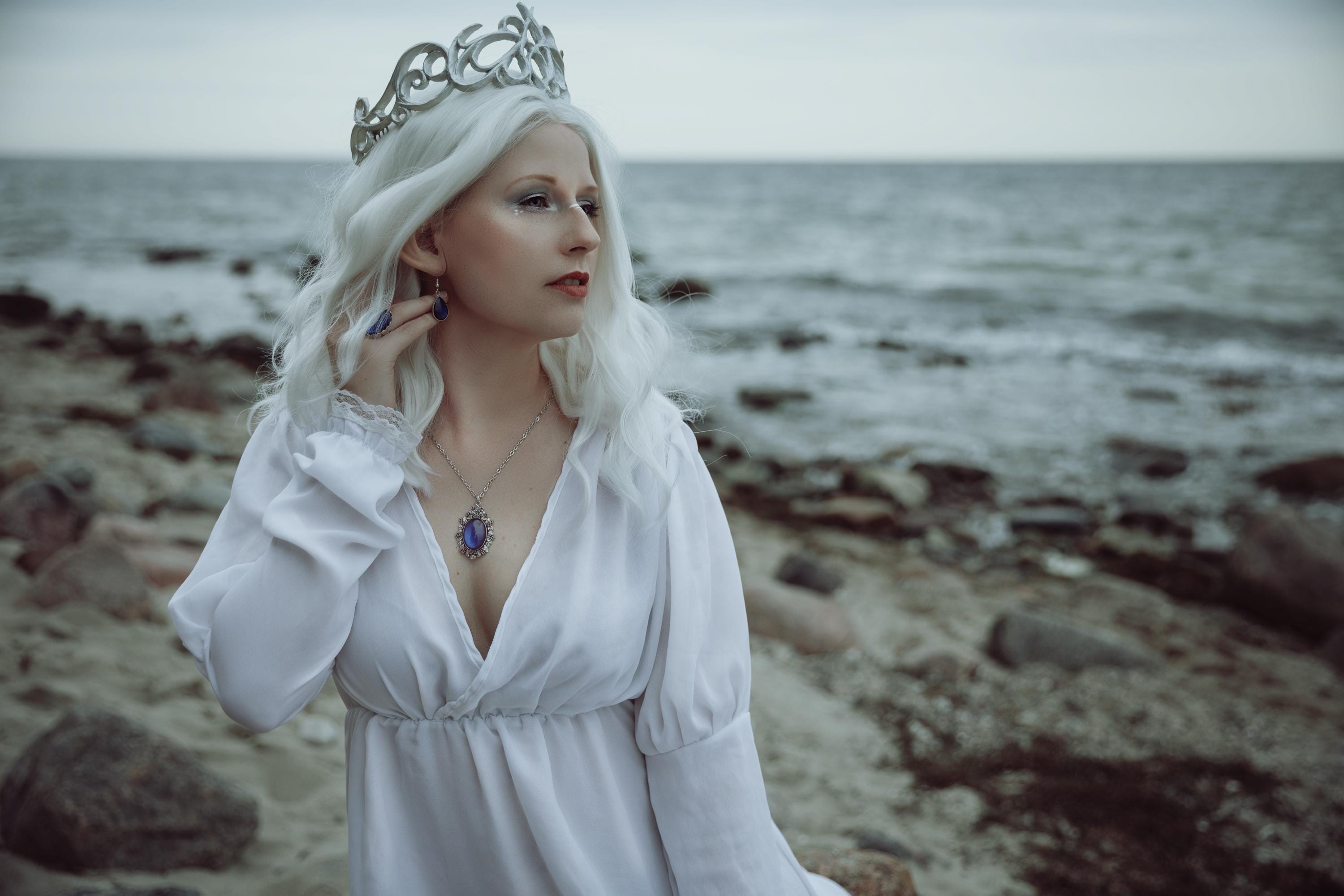 Tropfen Ohrringe in Wunschfarbe -Dangle & Drop Earrings- BloodyBrilliants