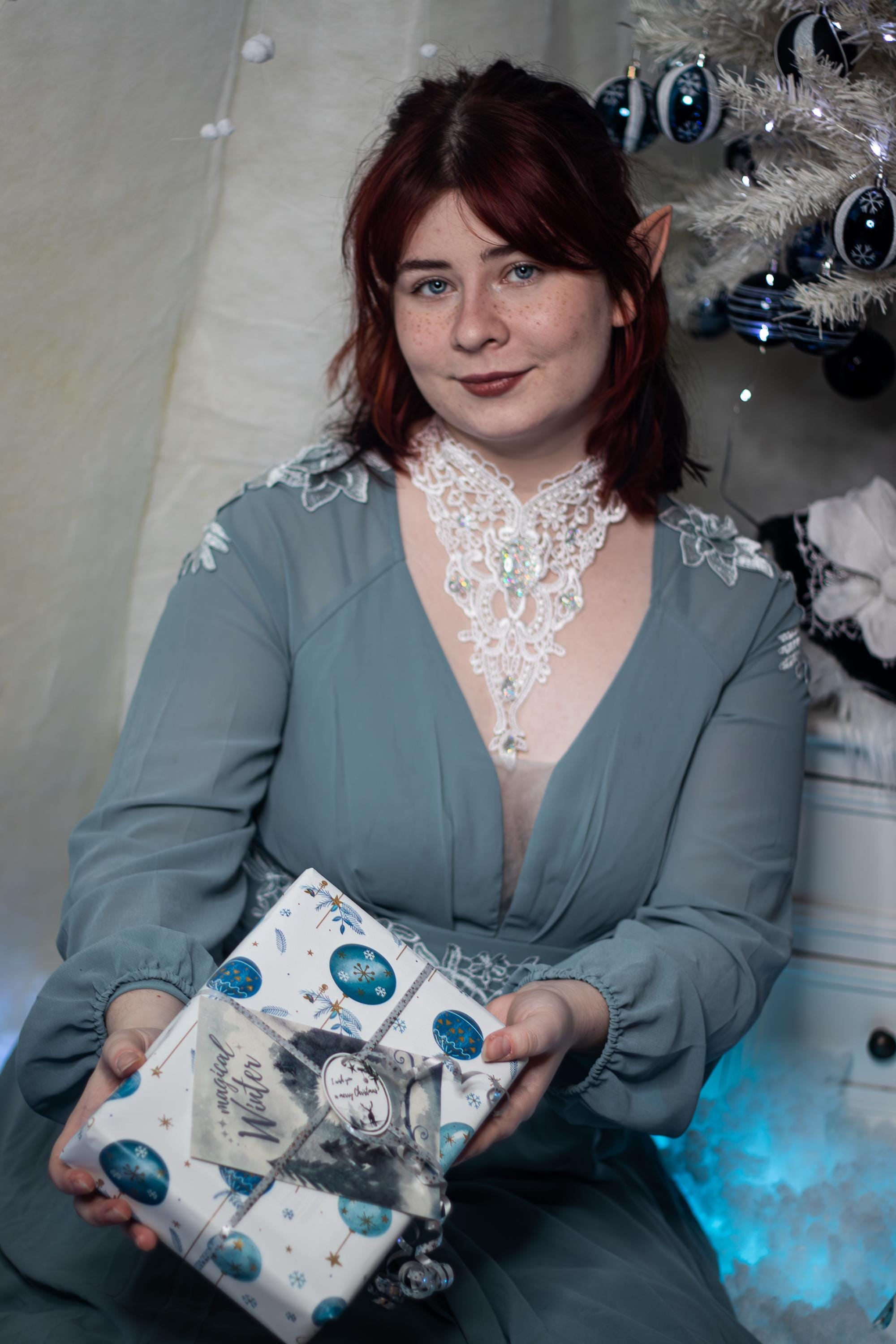 Collier filigran aus Spitze mit farbigen Cabochon Glassteinen für Themenhochzeit und Cosplay Outfit -Chokers- BloodyBrilliants