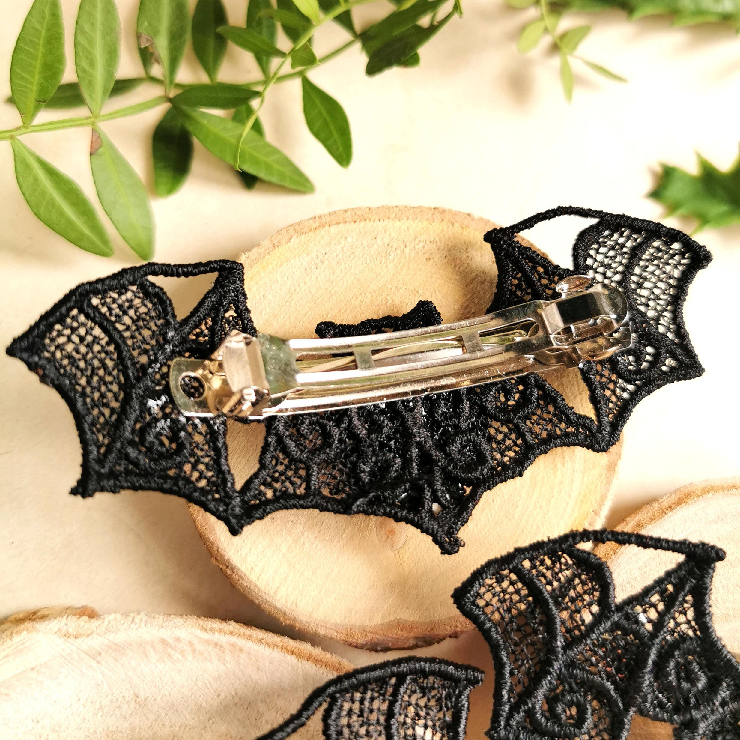 Gothic Schmuckset Wunschfarbe aus Collier, Fledermaus Haarspange und Ohrringen mit farbigen Glassteinen für Hexen Outfit und Gothic Hochzeit -Chokers- BloodyBrilliants