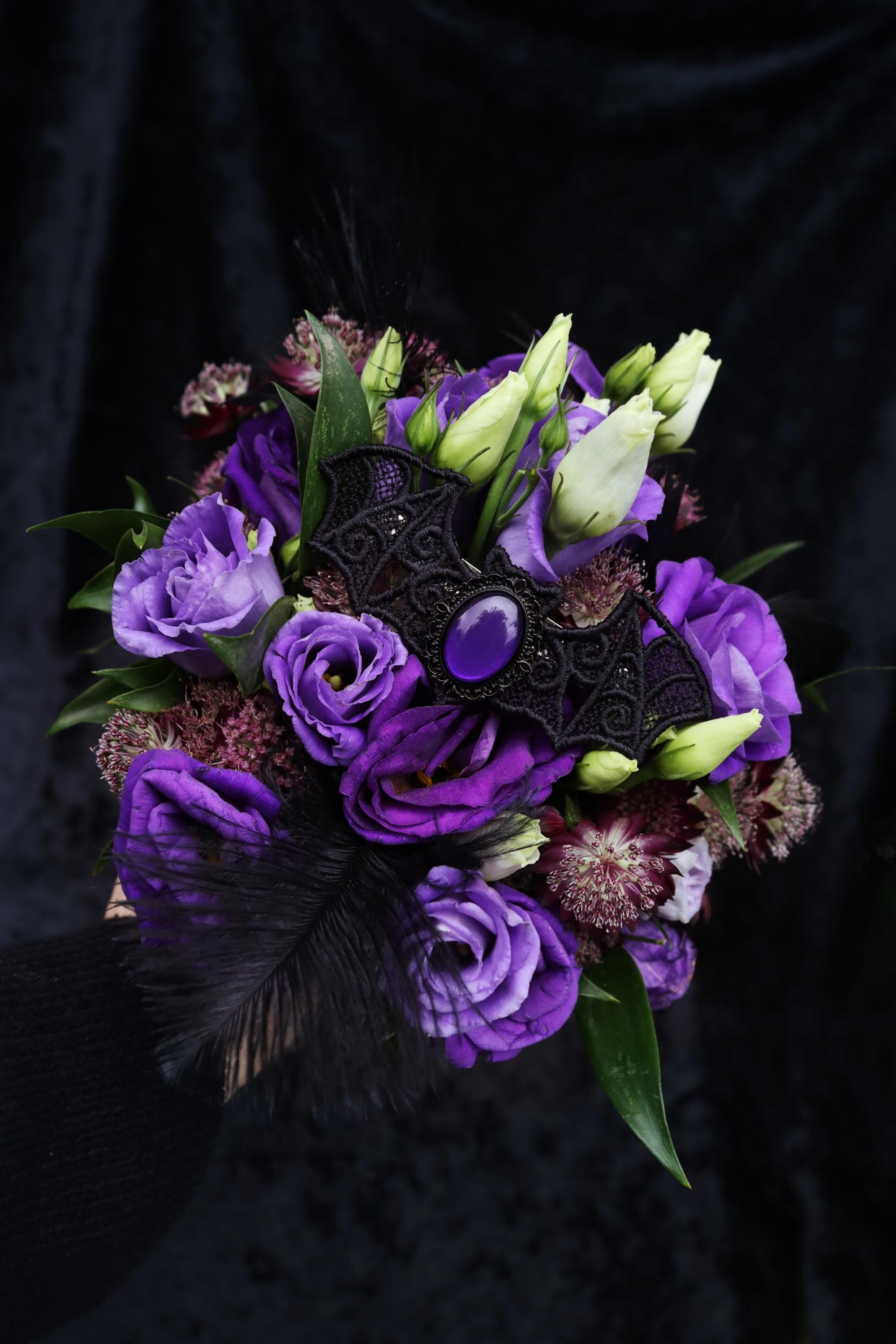 Gothic Schmuck Set in Wunschfarbe aus Fledermaus Haarspange und Choker schwarz als Halloween Schmuck zu Gothic Weihnachten -Barrettes & Clips- BloodyBrilliants