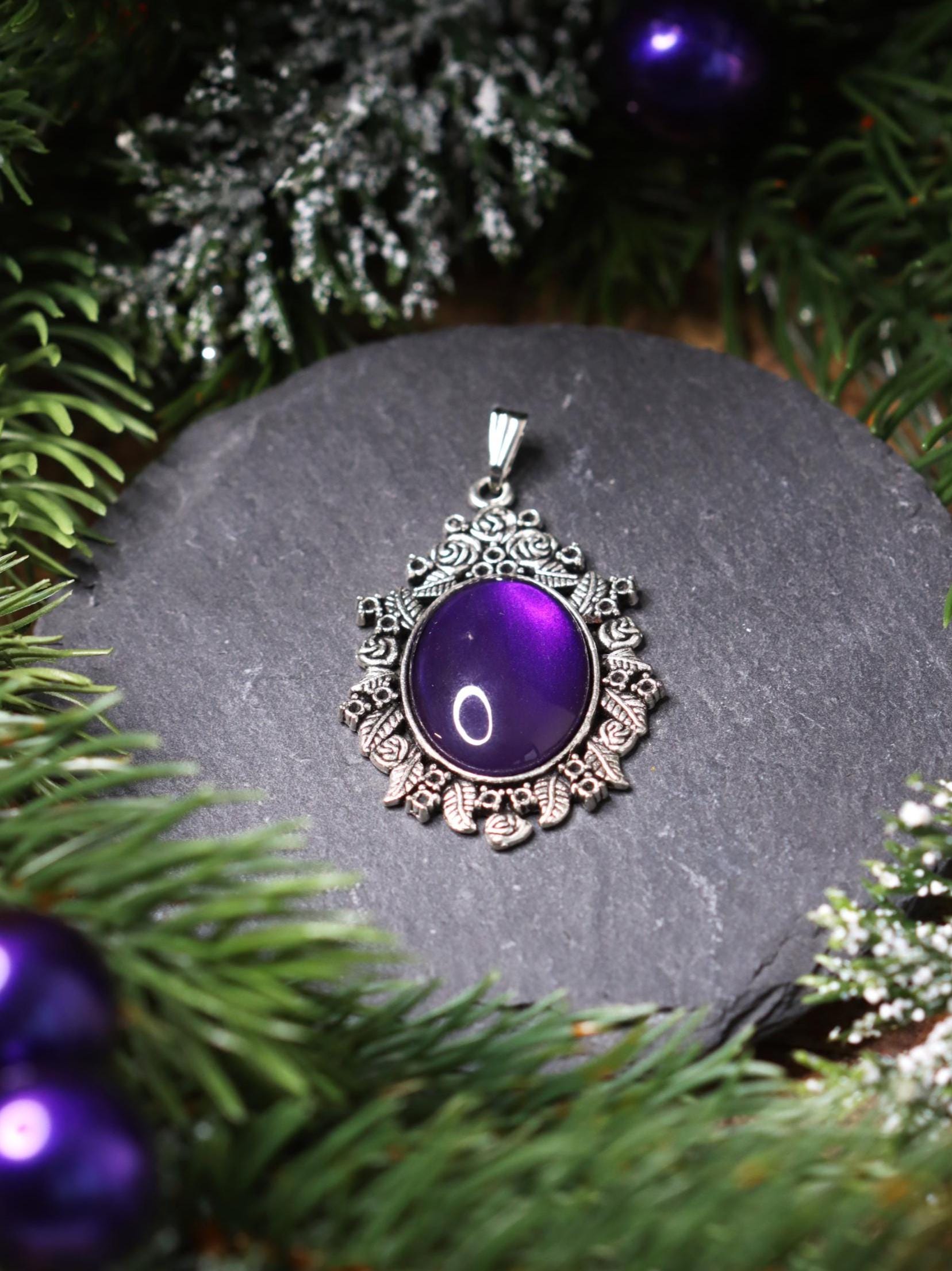 Rosen Kette & Ohrringe hängend in Wunschfarbe, Vintage Schmuck im Dark Academia Style, Mittelalter Schmuck, Gothic Kettenanhänger -Jewelry Sets- BloodyBrilliants