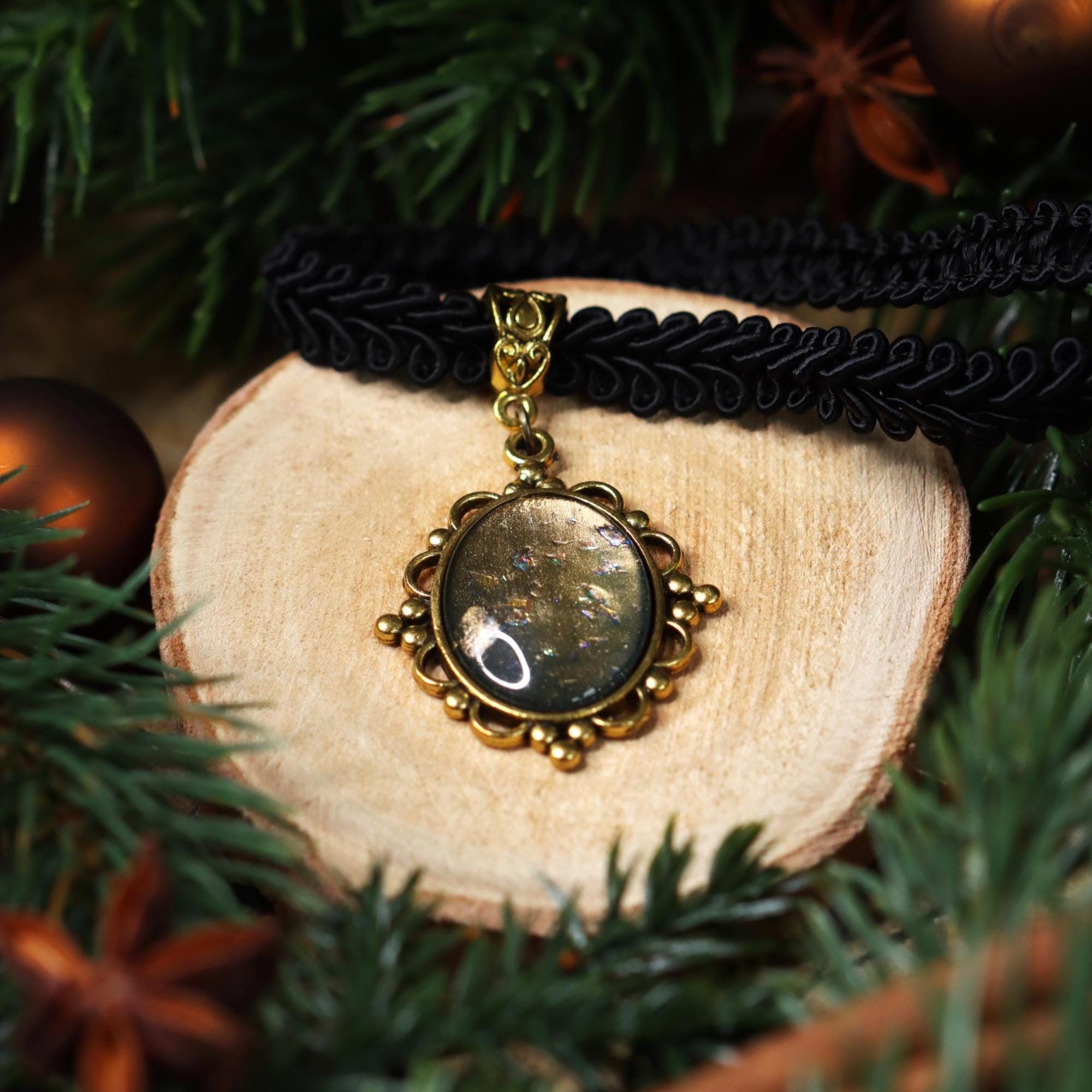 Choker schwarz & Haarclip gold als Schmuckset in Wunschfarbe, Gothic Schmuck als 20er Jahre Accessoire im Dark Academia Style -Jewelry Sets- BloodyBrilliants