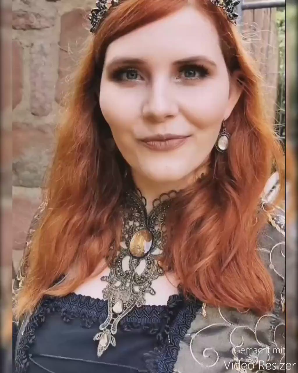 Sommer Schmuckset Wunschfarbe aus bronzenem Collier, Haarspange und Ohrringen mit farbigen Glassteinen für Steampunk und Vintage Hochzeit