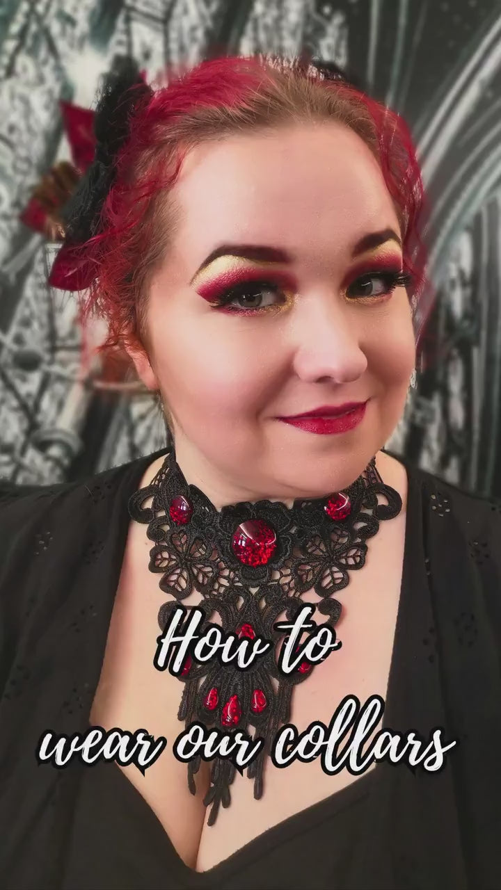 Gothic Collier schwarze Spitze Rund Tropfen mit farbigen Cabochon Glassteinen für Vampir Cosplay und Gothic Hochzeit