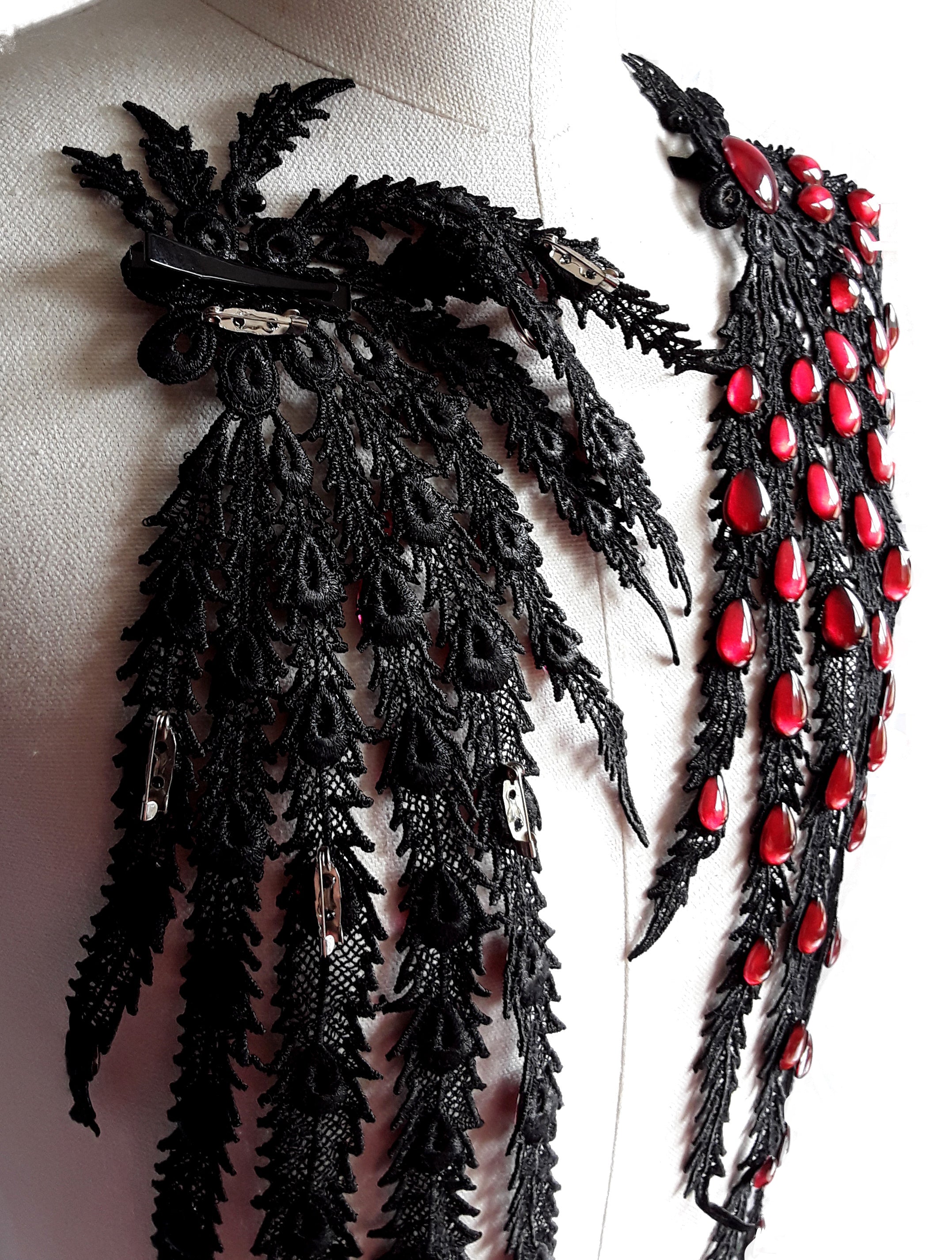 Flügel Pfauenfedern Schwarz