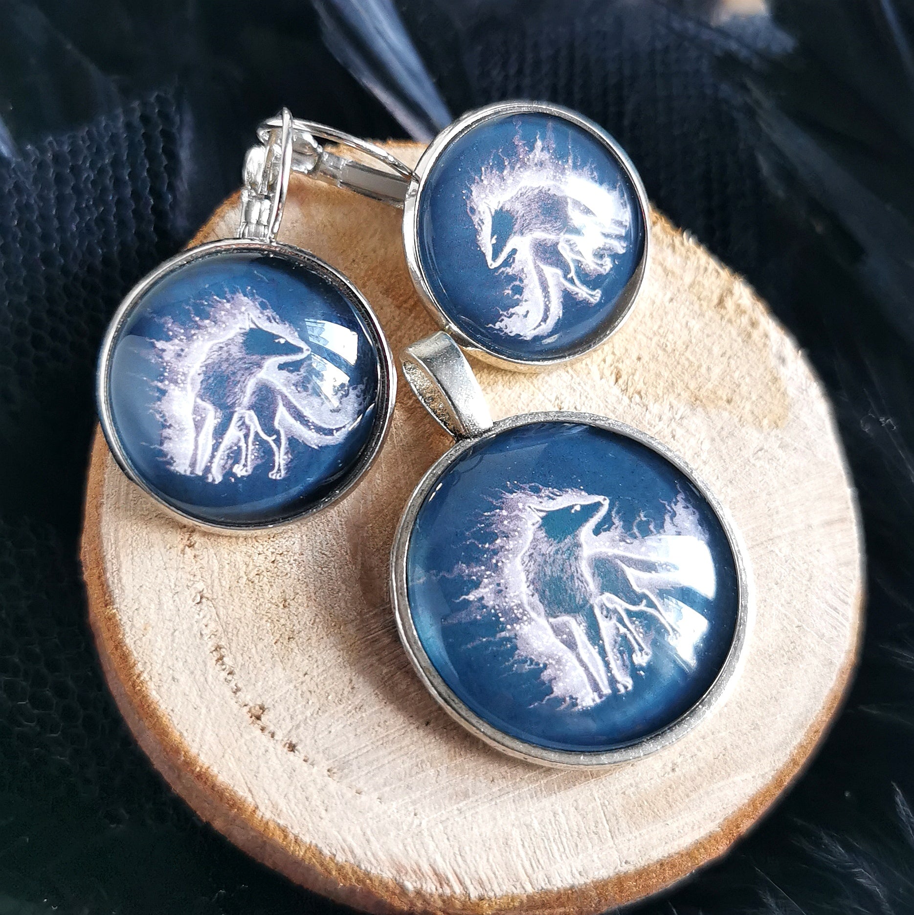 Wolf Motivschmuck Patronus rund