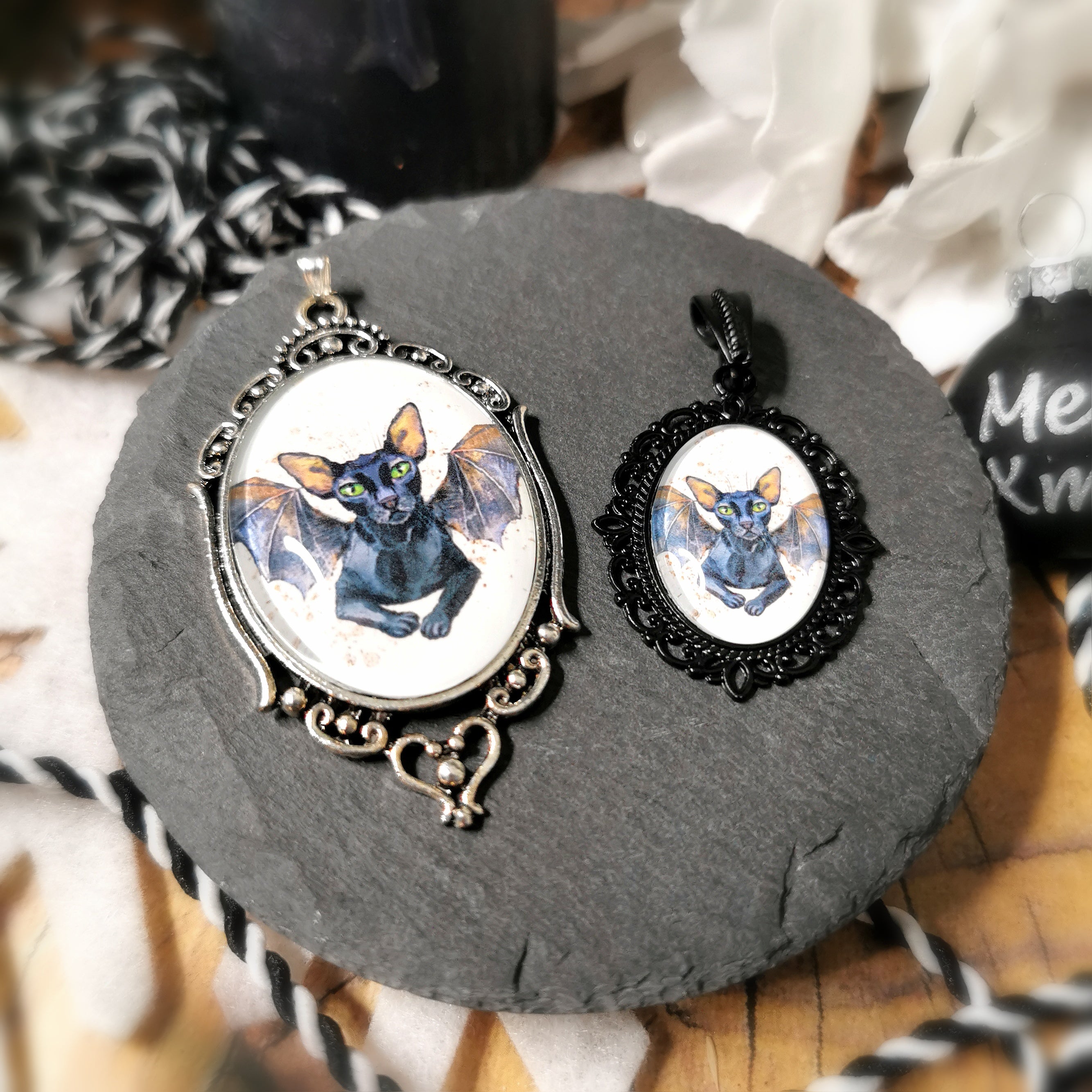 Katzen Motivschmuck Bat Cat Portrait