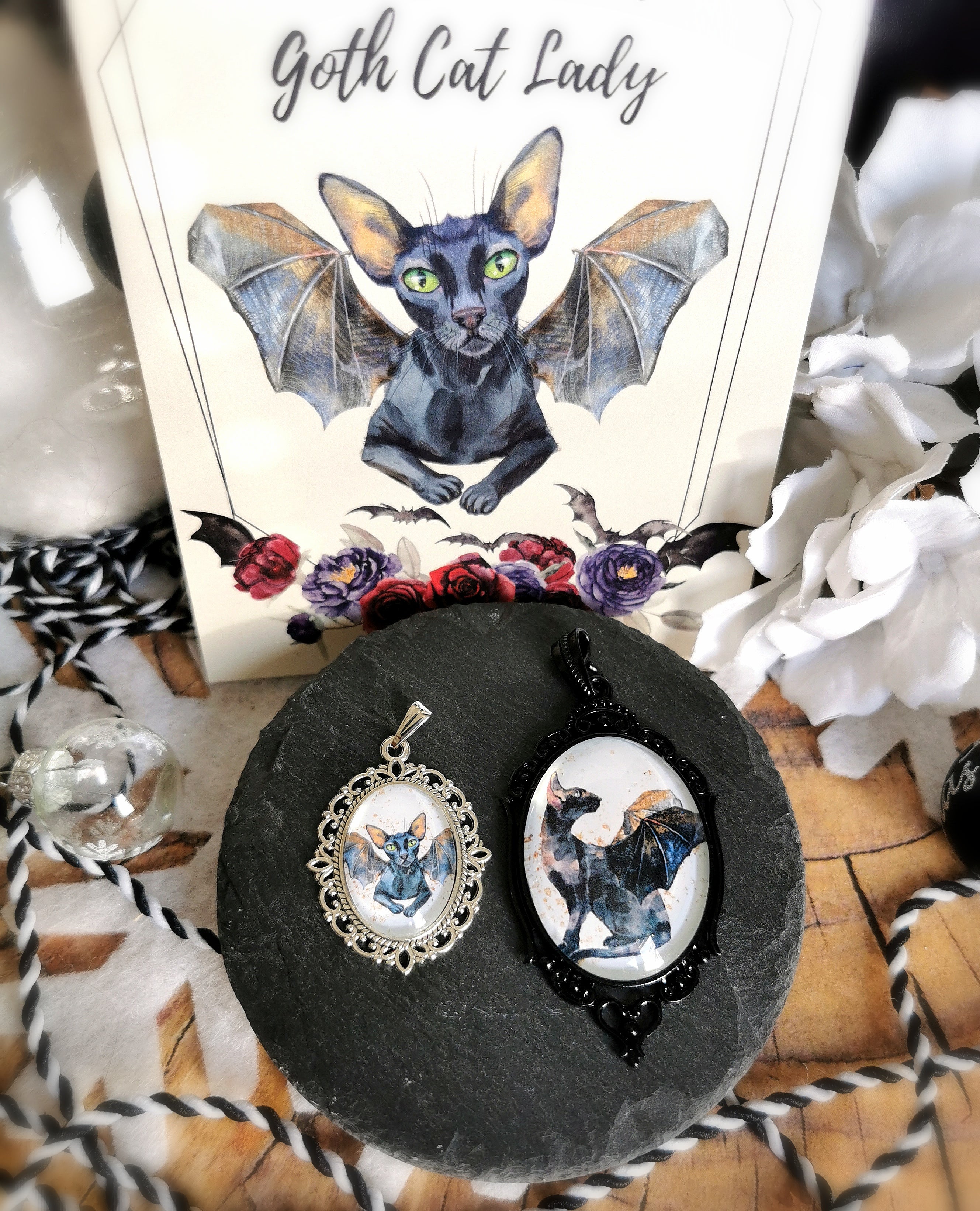 Katzen Motivschmuck Bat Cat Seite