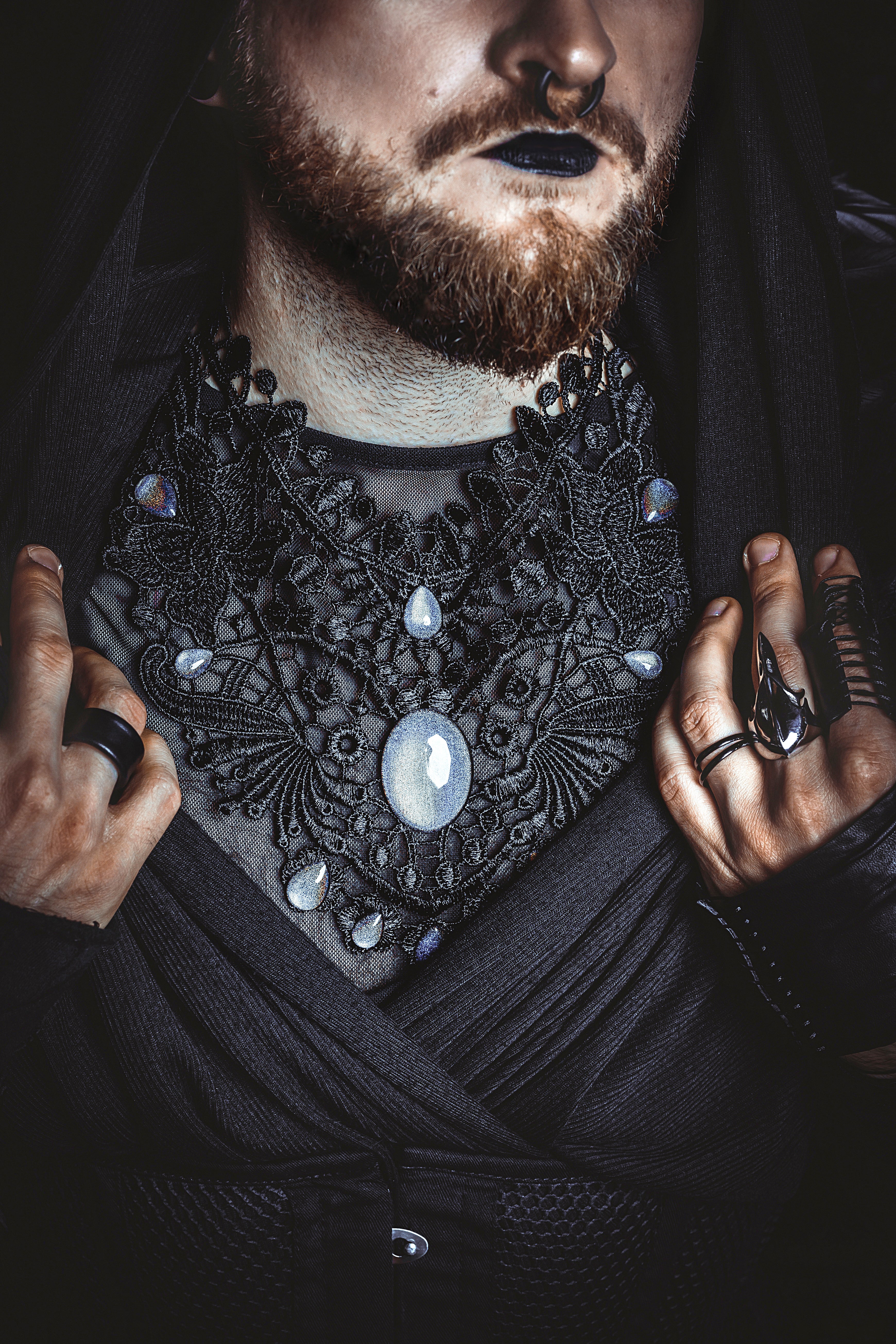 Collier schwarz Flügel