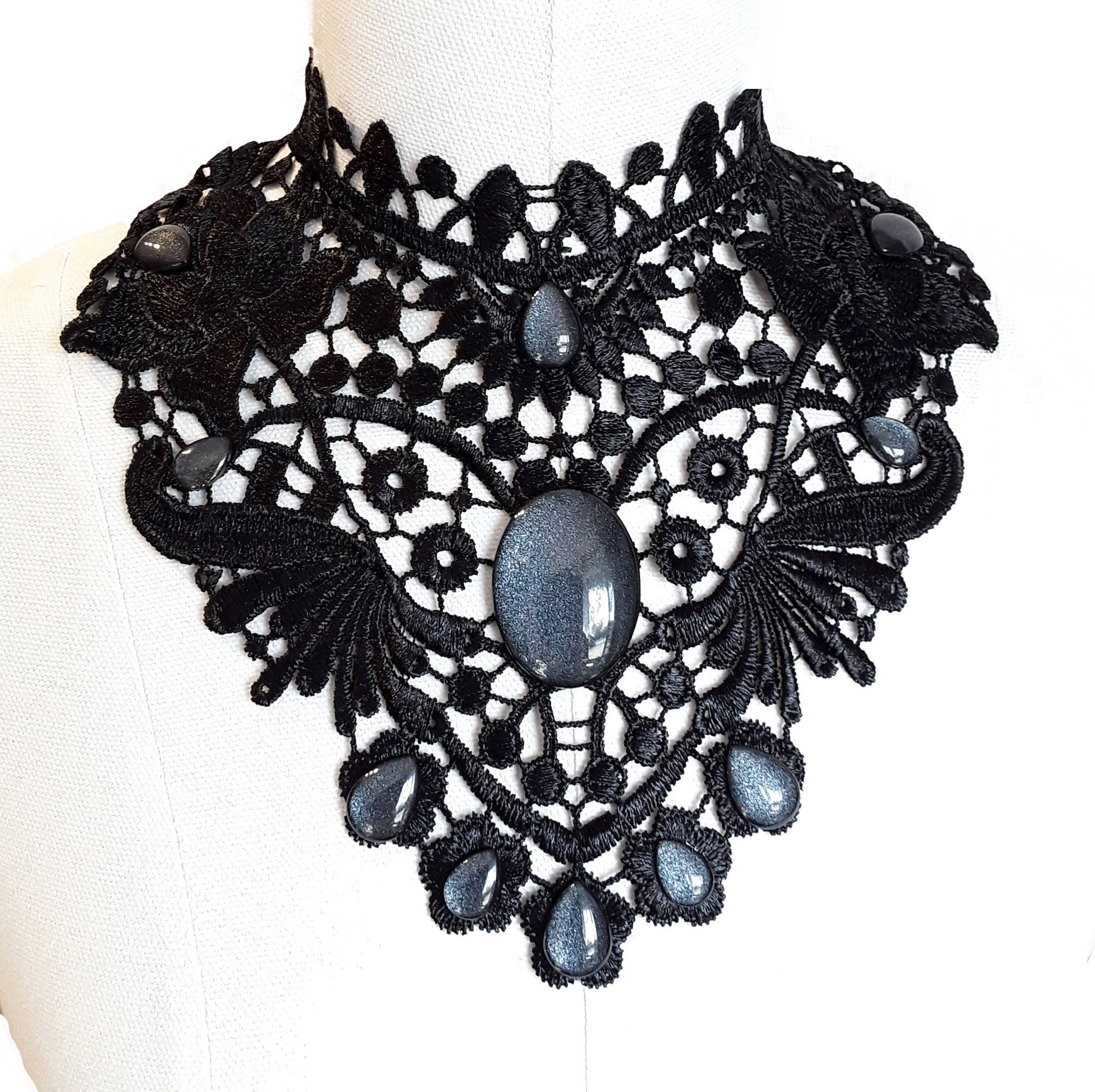 Collier schwarz Flügel