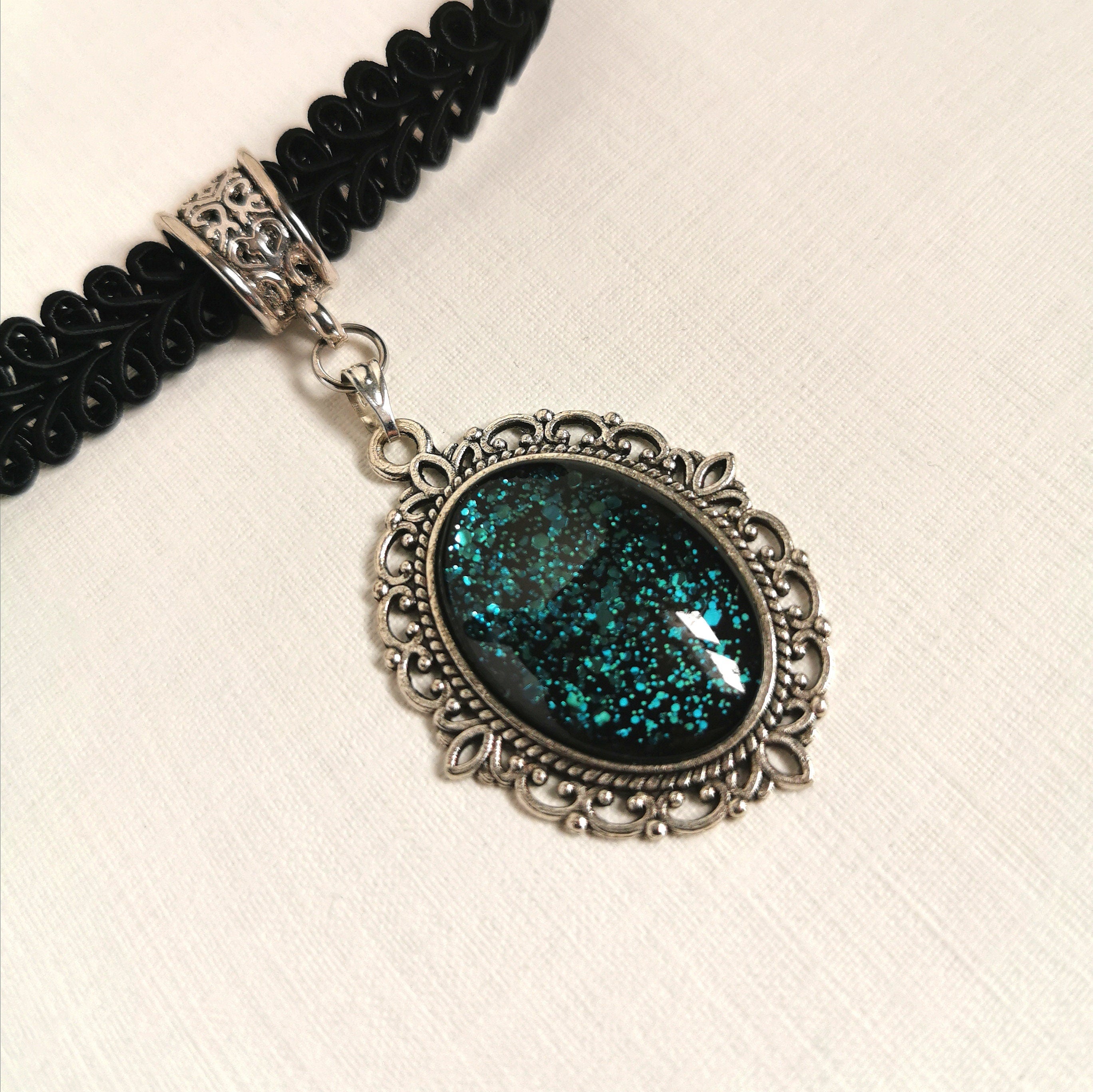 Choker Posament schwarz mit Anhänger Oval